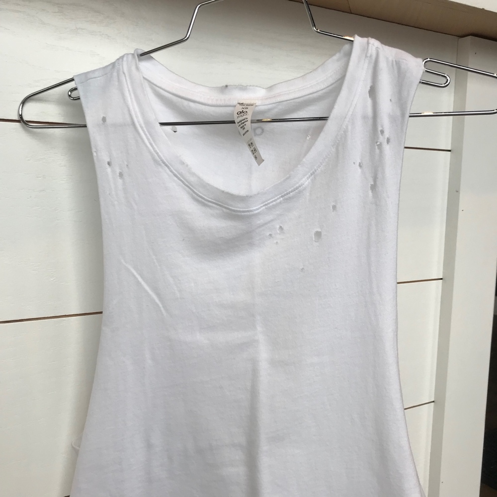 Alo Yoga Distressed Tank - Picture 3 of 6